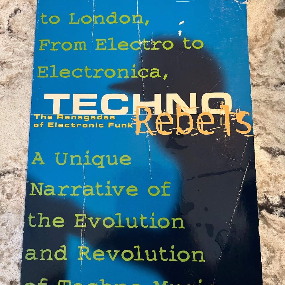Techno Rebels by Dan Sicko. Paperback. Used.